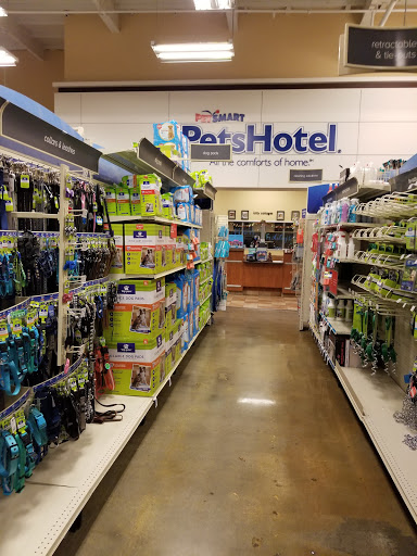 Pet Supply Store «PetSmart», reviews and photos, 19320 Nordhoff Way, Northridge, CA 91324, USA