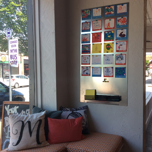 Custom T-shirt Store «CustomInk - Custom T-shirt Store - Richmond», reviews and photos, 3401 W Cary St, Richmond, VA 23221, USA