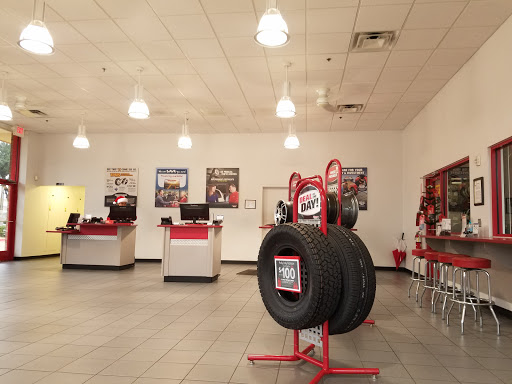 Tire Shop «Discount Tire Store - Arlington, TX», reviews and photos, 1375 NE Green Oaks Blvd, Arlington, TX 76006, USA