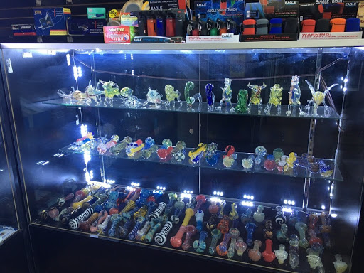 Tobacco Shop «Smoking Box Smoke Shop», reviews and photos, 1008 Alamitos Ave, Long Beach, CA 90813, USA