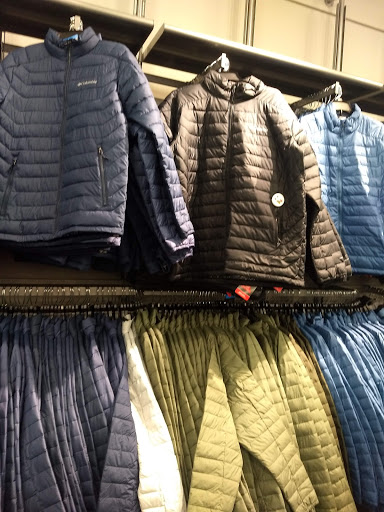 Sportswear Store «Columbia Sportswear Outlet Store at Bend Factory Stores», reviews and photos, 61334 S Hwy 97 #440, Bend, OR 97702, USA