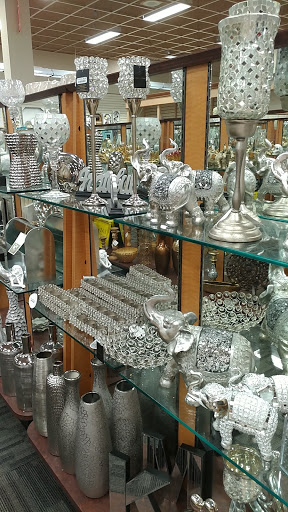 Shopping Mall «Townline Square Shopping Center», reviews and photos, 533 S Broad St, Meriden, CT 06450, USA