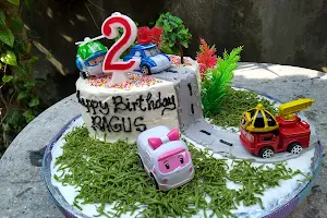 Bali Arys Cake image