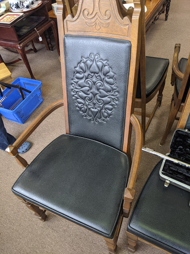 Thrift Store «The Treasure Hound», reviews and photos, 14508 Old Lee Rd, Chantilly, VA 20151, USA