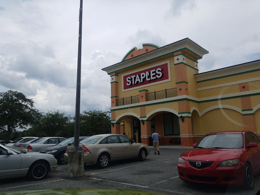 Office Supply Store «Staples», reviews and photos, 720 US-441, Lady Lake, FL 32159, USA