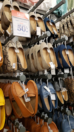 Clothing Store «Old Navy», reviews and photos, 880 Sunrise Hwy, Bay Shore, NY 11706, USA