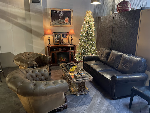 Cigar Shop «Executive Cigar Shop & Lounge», reviews and photos, 837 E New Haven Ave, Melbourne, FL 32901, USA