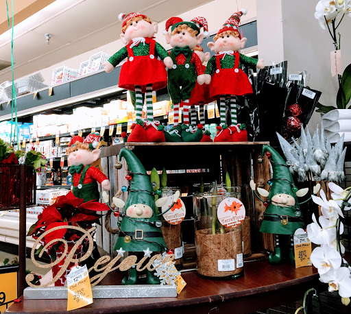 Grocery Store «Safeway», reviews and photos, 11120 South Lakes Dr, Reston, VA 20191, USA