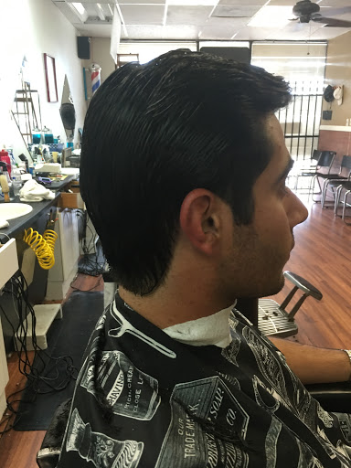 Barber Shop «Friendly Barber Shop», reviews and photos, 13207 Jones Rd, Houston, TX 77070, USA