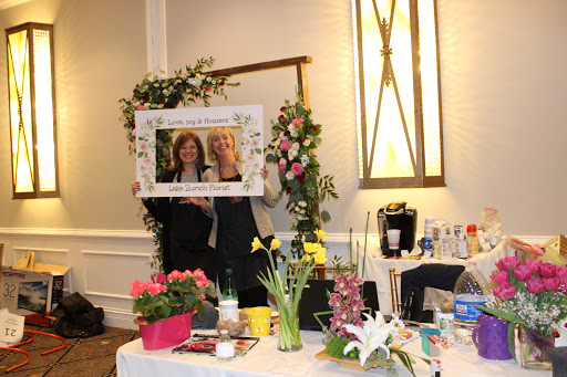 Florist «Lake Zurich Florist», reviews and photos, 34 E Main St, Lake Zurich, IL 60047, USA