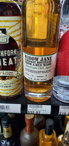 Liquor Store «Crown Liquors», reviews and photos, 4000 W 106th St #110, Carmel, IN 46032, USA