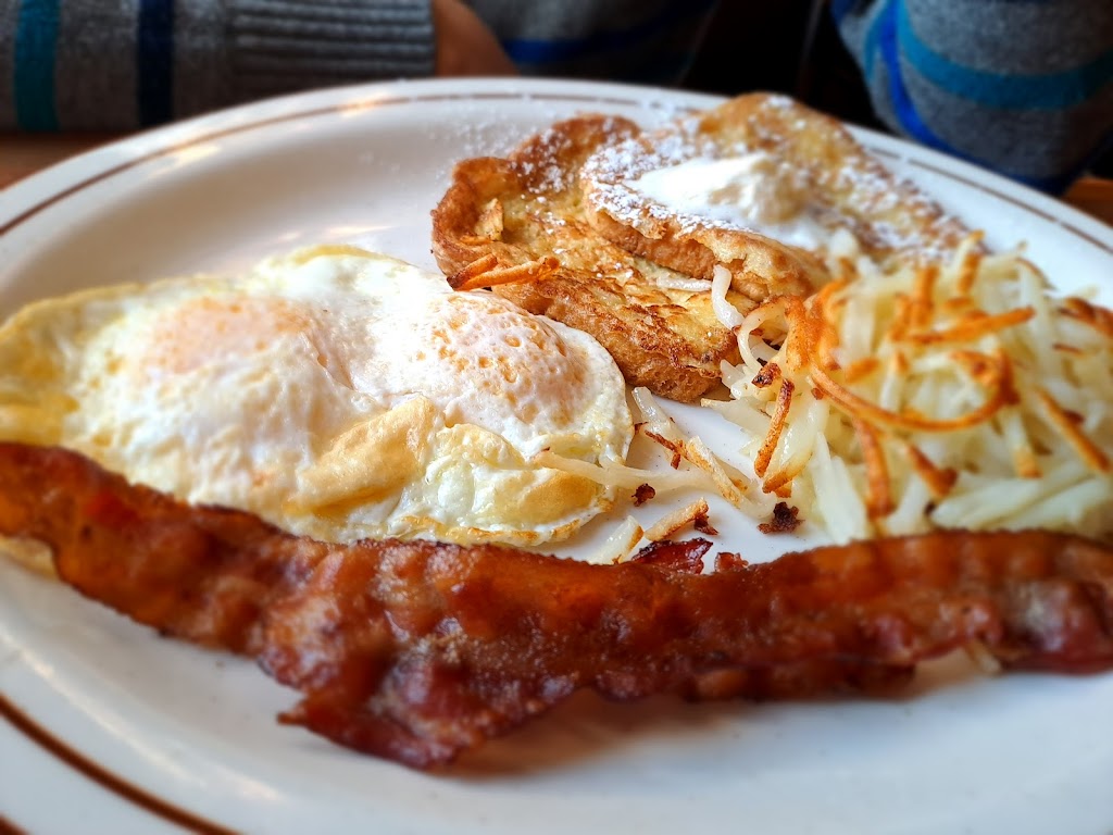 Victoria's Deli and Restaurant 44129