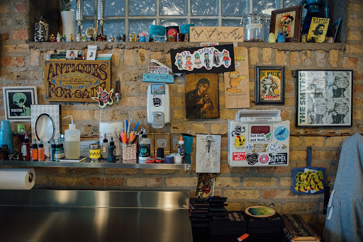 Tattoo Shop «Wild Wind Tattoo», reviews and photos, 1452 N Western Ave, Chicago, IL 60622, USA