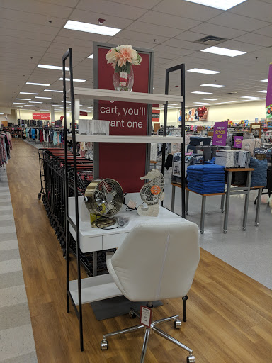 Department Store «Marshalls», reviews and photos, 425 Ernest W Barrett Pkwy NW, Kennesaw, GA 30144, USA