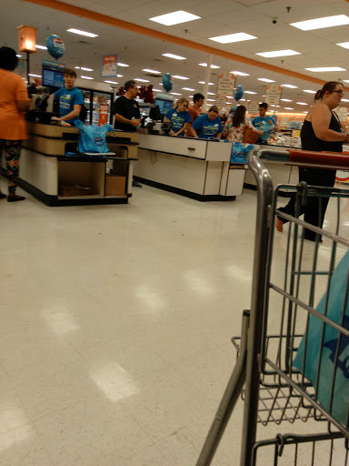 Grocery Store «Winn-Dixie», reviews and photos, 701 E Main St, Prattville, AL 36067, USA