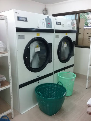 BiG LAUNDRY บิ๊ก ซักอบรีด