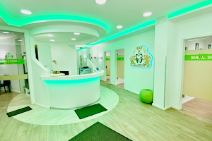 Zahnmedizinisches Zentrum an der Alster, Dr. med. dent. Reza Zolmajd image