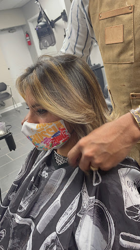 Hair Salon «Jireh Dominican Hair Salon», reviews and photos, 10205 S Dolfield Rd, Owings Mills, MD 21117, USA