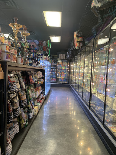 Tobacco Shop «Kazzaz Smoke Shop», reviews and photos, 6355 W Montrose Ave, Chicago, IL 60634, USA