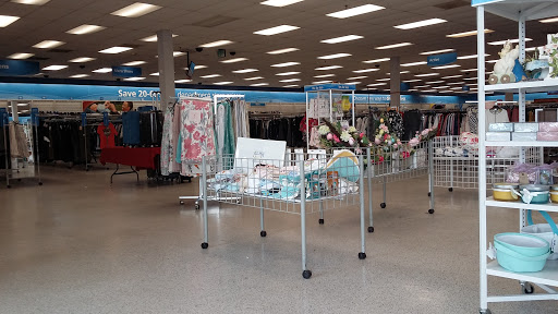 Clothing Store «Ross Dress for Less», reviews and photos, 352 S College Rd, Wilmington, NC 28403, USA