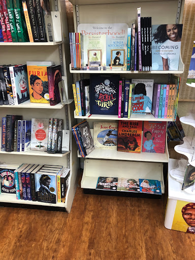 Book Store «Towne Center Books», reviews and photos, 555 Main St, Pleasanton, CA 94566, USA