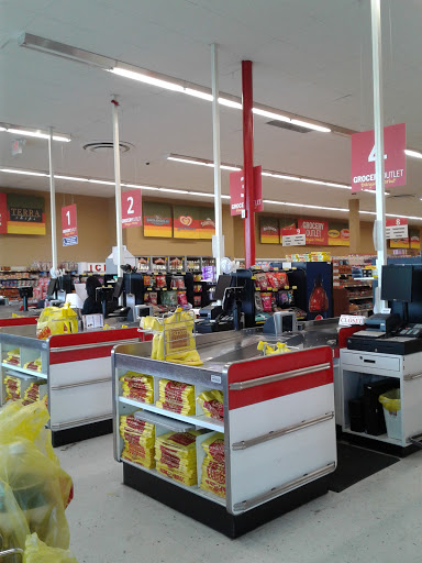 Grocery Store «Grocery Outlet Bargain Market», reviews and photos, 3260 N 5th Street Hwy, Reading, PA 19605, USA