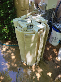 C&M Crystal Pool Service - Photo 4 - Car repair in , Santa Clarita