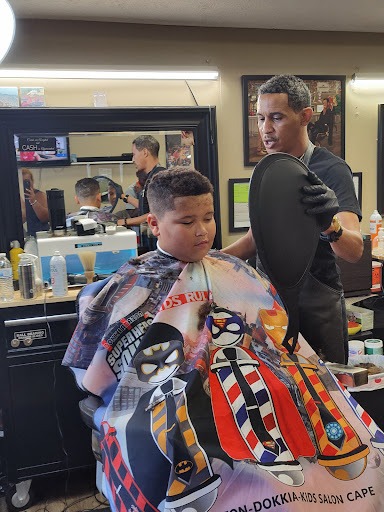 Barber Shop «Moe Shands Barber Shop», reviews and photos, 21 Reilly Rd, Frankfort, KY 40601, USA