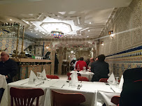 Atmosphère du Restaurant servant du couscous Le Bec Fin - Chez Saïd à Paris - n°15