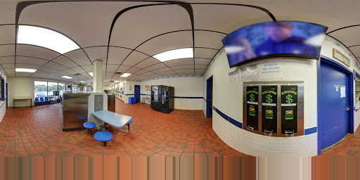 Dry Cleaner «Wash-N-Dry Inc», reviews and photos, 901 E University Ave # B, Des Moines, IA 50316, USA