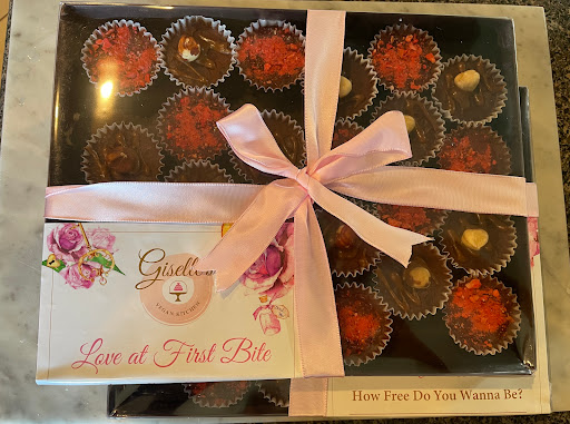 Giselles Vegan Kitchen image