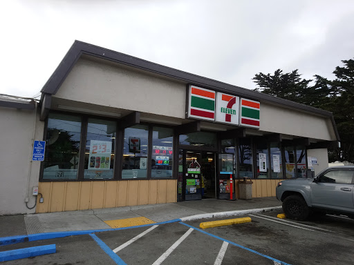 7-Eleven, 100 Clarendon Rd, Pacifica, CA 94044, USA, 