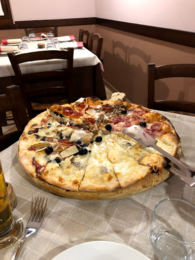 Ristorante Pizzeria La Fonte in Pagliare, Provincia di Teramo