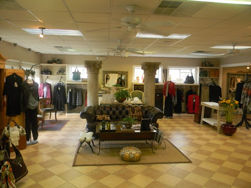 Day Spa «Lofty Salon Boutique & Spa», reviews and photos, 354 Maple Ave W, Vienna, VA 22180, USA