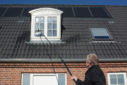 Boje's Vinduespolering ApS Bøssemagergade 41, 3150 Hellebæk, Danmark