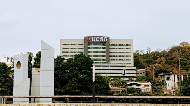 Universidad Católica de Santiago de Guayaquil - Psiquiatra