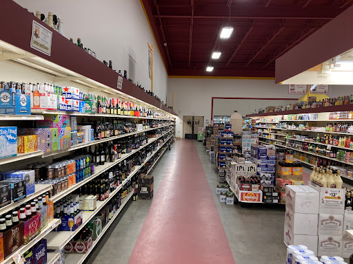 Liquor Store «Friar Tuck Beverage», reviews and photos, 1333 Savoy Plaza Ln, Savoy, IL 61874, USA