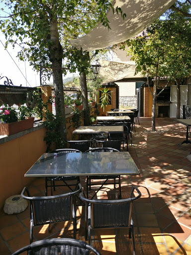 Restaurante Puerto de la Cruz Verde en Santa María de la Alameda