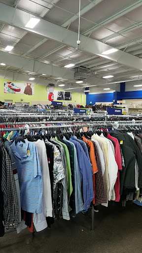 Thrift Store «Goodwill Store», reviews and photos, 1212 Applegate Ln, Clarksville, IN 47129, USA