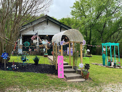 Paisley Sister llc 101 East St, Jasper, AR 72641, United States