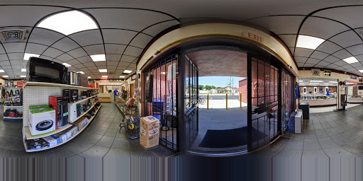 Pawn Shop «MoneyMan Pawn & Jewelry», reviews and photos, 1608 53rd Ave E, Bradenton, FL 34203, USA