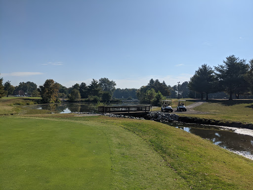 Golf Course «Yorktown Golf Course», reviews and photos, 300 Caballeros Blvd, Belleville, IL 62221, USA