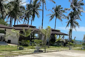 Villa Royal Beach Resort image