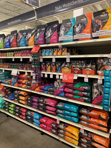 Pet Supply Store «PetSmart», reviews and photos, 1116 S Rochester Rd, Rochester Hills, MI 48307, USA