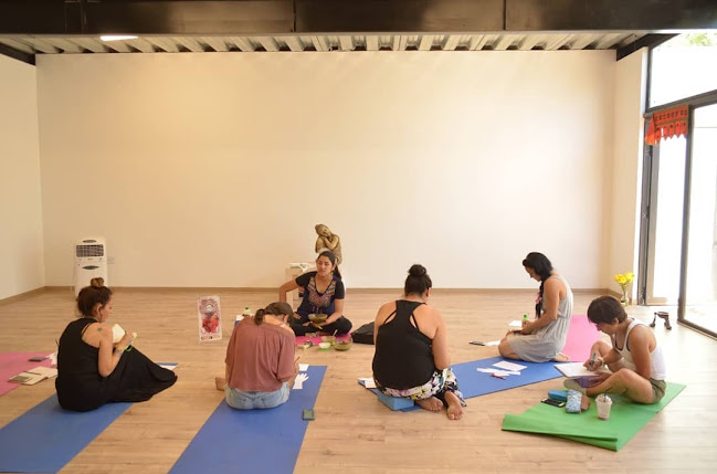 Opiniones de Hari Om Studio Yoga en Santa Cruz - Centro de yoga