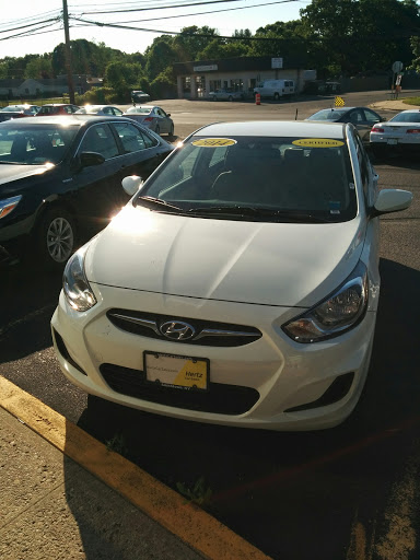 Used Car Dealer «Hertz Car Sales Smithtown», reviews and photos, 390 Jericho Turnpike, Smithtown, NY 11787, USA