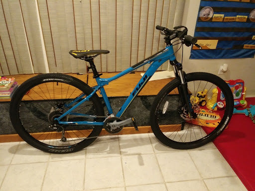 Bicycle Store «Performance Bicycle», reviews and photos, 4750 Farm to Market 1960 Rd W, Houston, TX 77069, USA