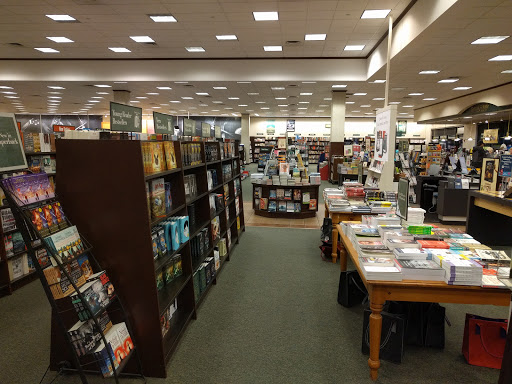 Book Store «Barnes & Noble», reviews and photos, 18025 Garden Way NE, Woodinville, WA 98072, USA