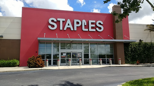 Office Supply Store «Staples», reviews and photos, 7157 Narcoossee Rd, Orlando, FL 32822, USA