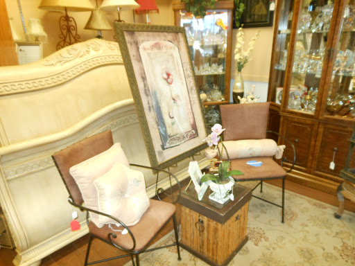 Consignment Shop «Upscale Resale Consignment Furniture», reviews and photos, 1432 Main St, Dunedin, FL 34698, USA
